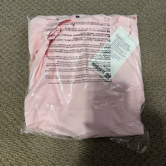 Lululemon | Size 8 WovenAir Overalls *Strawberry Milkshake - Picture 6 of 9